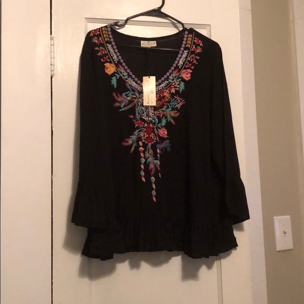 Grand&Greene Embroidered Top Size L